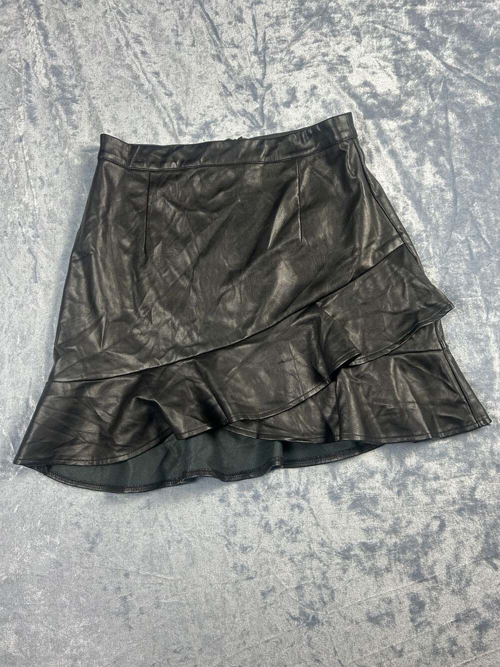 Forever 21 Faux Leather Ruffle Hem Mini Skirt Black Small